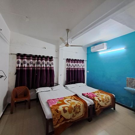 Hotel Goldan Palece Trimbak Exterior foto
